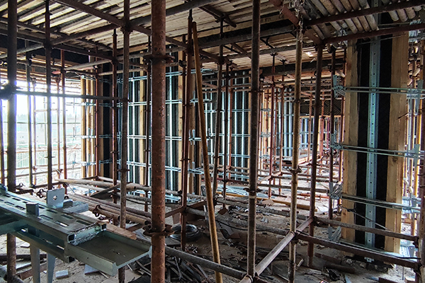 专业成套钢背楞方