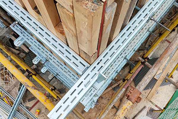 剪力墙加固钢背楞