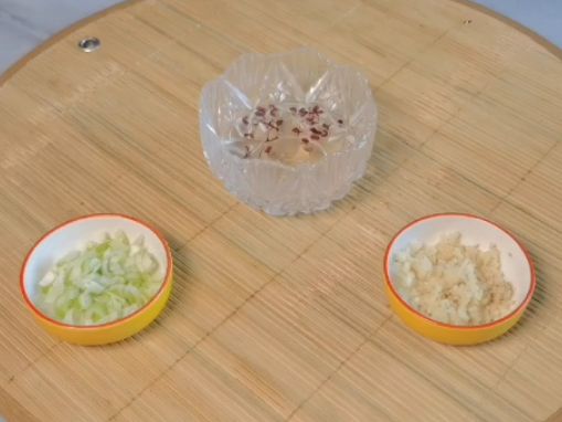 下面设备不属于图形输出设备的是（）。