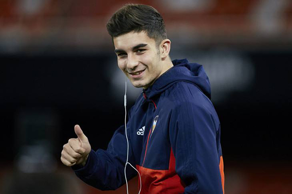 IOS开发代码分享之设置UISearchBar的背景颜色